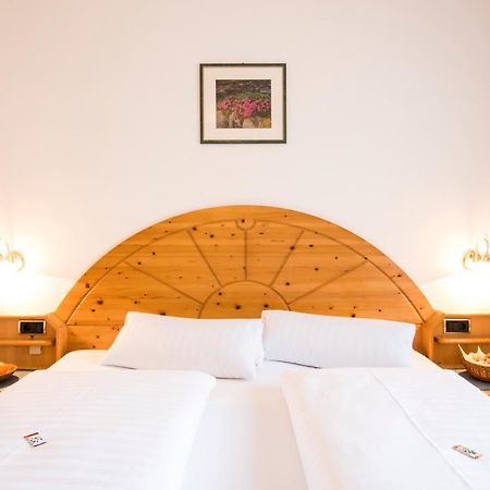Hotel Foehrenhof Natz-Schabs Esterno foto